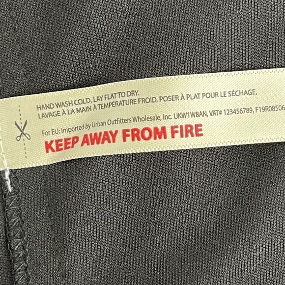 Free People Camo & Black Sequins Mini Skirt Stretch Hidden Zip Size S NWT - Picture 11 of 15